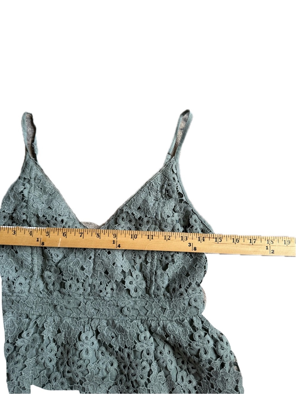 ABERCROMBIE &FITCH Lace Floral V-Neck Peplum Cami Top in Sage - Picture 9 of 9